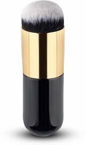 kylie oval shaped foundation brush for
