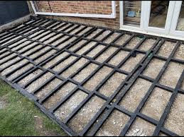 how to lay composite decking joists