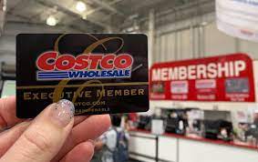 Anyone with a card can bring up to two guests to the warehouse during each visit. Costco Return Policy Here S Exactly What You Can And Can T Do The Krazy Coupon Lady