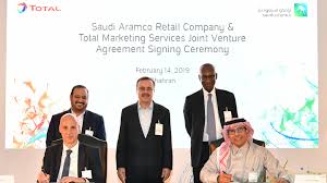 أرامكو السعودية و"توتال" توقعان اتفاقية للاستثمار في مجال بيع ...