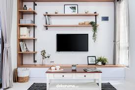 Desain sederhana dari meja tv ini dijamin dapat menambah suasana ruang tv anda menjadi lebih bagus dan tentunya nyaman untuk ditempati. Dekoruma Ideas Menyatunya Dua Selera Dalam Desain Interior Ala Korea