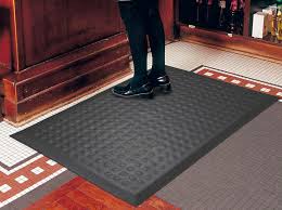 what makes an anti fatigue mat work