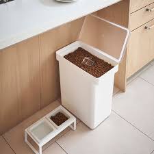 rolling airtight pet food container