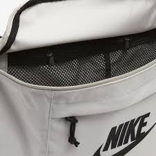 This nike tech hip pack is bigger as it seems and fits a looooot, like essential phones or wallets, it features multiple zip pockets for a secure and organized storage. Nike Tech Hip Pack Light Bone Black Black Stickabush Com