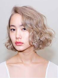 I recently had to chop off 7 of my hair and get a bob haircut to manag. Wavy Short Hairstyles Korean Female