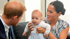 Meghan markle and prince harry just shared a new photo of their son archie to celebrate harry's 35th birthday today. Archie S Birthday In Quarantine Meghan Markle Bakes Cake And Prince Harry Helps With Decorations Entertainment Tonight