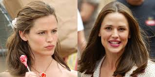 Yes, jennifer garner is in the movie pearl harbor.she plays nurse sandra, one of the nurses stationed with evelyn at pearl harbor. 10 Best Jennifer Garner Movies Top Jennifer Garner Films