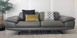 How Many Cushions Should You Put On A Sofa