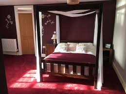 burgundy carpet bedroom ideas houzz uk