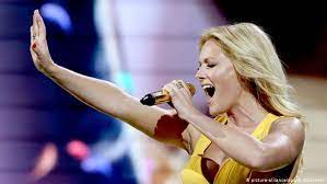 She followed it with still more number one records. Better Paid Than Britney Spears Who Is Helene Fischer Music Dw 22 11 2018