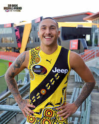 Shai bolton takes to the skies to hold one of the great marks. Afl Family Ties Shai Bolton On His 2020 Richmond Indigenous Jumper Design Facebook