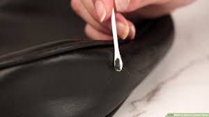 simple ways to clean a leather purse