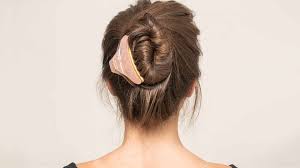 A super cute way to show them off is by twisting back part of your hair and clipping them into the strand. How To Style Hair With A Claw Clip L Oreal Paris