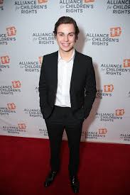 Austin (✔) (@jtaustin) — 11260 answers, 109399 likes. Jake T Austin Suits Up For The Alliance For Children S Rights Look To The Stars