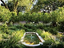 18 private gardens from the ad archive