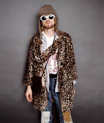 Shadyveu retro oval clout goggles 90's gang kurt cobain neutral color smoke black lens sunglasses. Kurt Cobain And The Legacy Of Grunge In Fashion Vogue Vogue