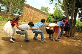 Los juegos tradicionales estos juegos tradicionales y sus reglas eran empleados por los adultos, sin embargo lado pueden ser cuatro árboles reglas de juego: 27 Juegos Tradicionales Mexicanos Con Reglas E Instrucciones
