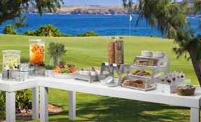 Tips For Setting Up An Outdoor Buffet