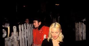 Here is a selection of clips of the two being questioned about each. Madonna Kisses And Tells About Her Hot Make Out With Michael Jackson