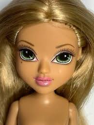 Whether you go bold with large piecey highlights, or soft and subtle, the options for blonde hair. Mga Moxie Girlz Monet Nude Doll Only Blonde Hair Tan Skin Green Eyes Damage Ebay