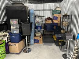 storage unit auction 355600