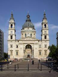 Di katedral inilah perkawinan mozart dengan constanze diresmikan. St Stephen S Basilica Wikipedia