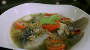 Cara masak :tumis jahe,daun bawang sampai harum,kemudian masukan ikan aduk2 sampai aroma jahe melekat pada ikan. Rasa Sayange Sup Ikan Sawi Asin Youtube