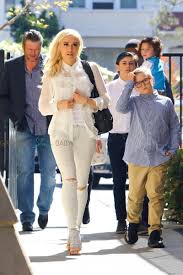 Looking back now, it's weird to imagine a world in which blake shelton and gwen stefani's love story didn't exist. Blake Shelton And Gwen Stefani Attend Church With Kids Kingston Zuma And Apollo Growing Your Baby
