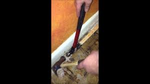 remove carpet tack strip no damage to