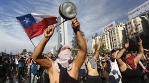 Protestas en Chile: Piñera pide perdón "por la falta de visión" y anuncia  una amplia agenda social de reformas - BBC News Mundo