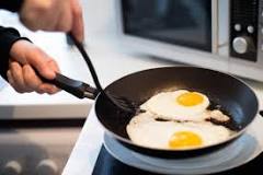 Can you get sick from runny yolk?