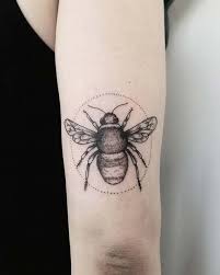 You can recreate this or. 21 Cute Bumble Bee Tattoo Ideas For Girls Crazyforus
