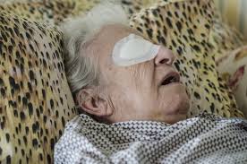 cataract surgery care the dos and don