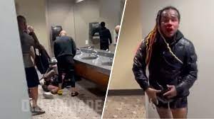 Video Shows Men Reportedly Attacking Rapper Tekashi 6ix9ine in South  Florida Gym 