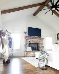 fireplace with vaulted ceiling