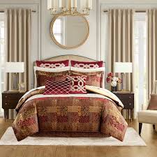 Top 10 Luxurious Comforter Sets 2023