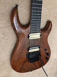 carvin dc 727 walnut 7 string with ohsc