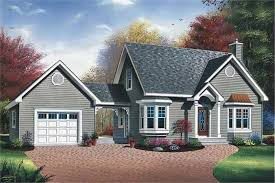 Small Country Traditional House Plans