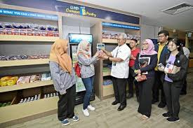 Its state capital is kuantan. Food Pantry For Universiti Malaysia Pahang Undergrads The Star