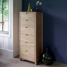 Find a chest drawer to organize your items which suits your space and needs. Bosco Bedroom Ercol Bosco 6 Drawer Tall Chest Bedroom Chests Cookes Furniture