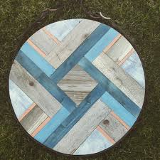 5% federal tax applied to all invoices. Geometric Round Pallet Art Created With The Help Of Modern Masters Copper Metallic Paint By Vintage Rejuve Diy Table Top Round Outdoor Table Outdoor Table Tops