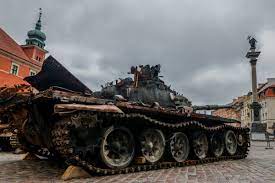 ウクライナ、壊れたロシア戦車を有効活用 貴重な回収車に改造 | Forbes JAPAN 公式サイト（フォーブス ジャパン）