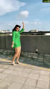 actress jasmin bhasin top 100 insram