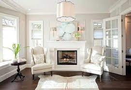 Benjamin Moore Oyster Shell Paint White