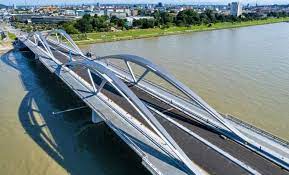 Die arbeiten zur fertigstellung der neuen eisenbahnbrücke bis 28. Noch 30 Tage Programm Fur Das Eroffnungfest Der Neuen Eisenbahnbrucke Steht Fest