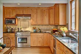 Kitchen Color Schemes With Wood Cabinets