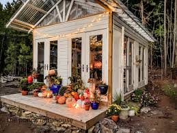 15 Ideas For Fall Decorating Outdoors