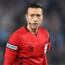 SON DAKİKA | Bahis soruşturmasında adı geçen hakemlerden birisinin Zorbay  Küçük olduğu iddia edildi. Zorbay Küçük'ün UEFA organizasyonlarından men  edilmesi söz konusu. (Salim Manav)