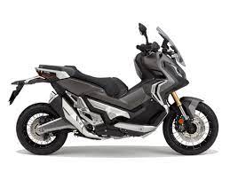 These are real honda motorcycles, not chinese copies that are found in the backpacker area. Automatic Motorcycle Types Explained Biker Rated