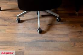thickness of laminate flooring